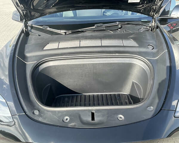 Чорний Тесла Model Y, об'ємом двигуна 0 л та пробігом 43 тис. км за 28300 $, фото 36 на Automoto.ua