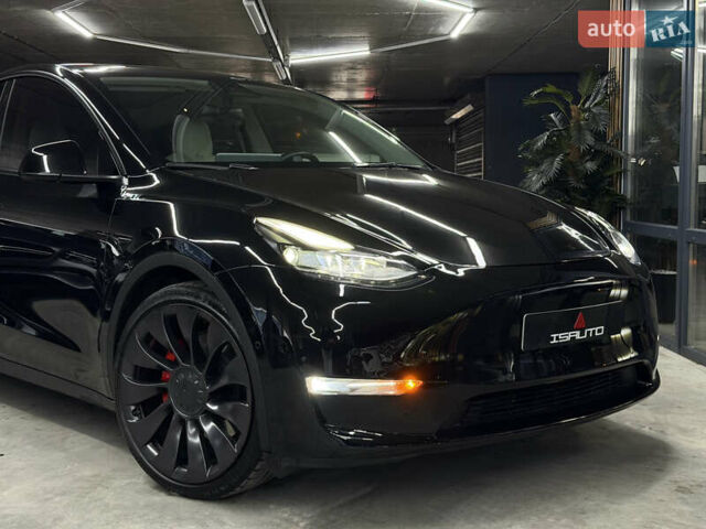 Черный Тесла Model Y, объемом двигателя 0 л и пробегом 70 тыс. км за 26900 $, фото 3 на Automoto.ua
