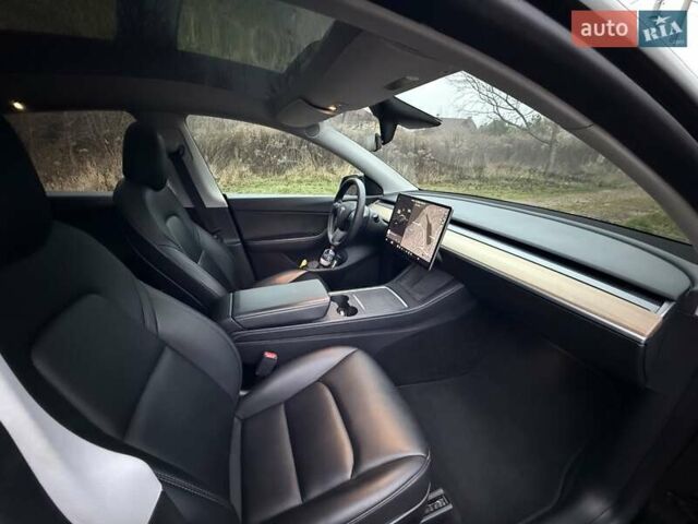 Черный Тесла Model Y, объемом двигателя 0 л и пробегом 146 тыс. км за 24200 $, фото 12 на Automoto.ua