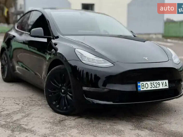 Черный Тесла Model Y, объемом двигателя 0 л и пробегом 162 тыс. км за 25700 $, фото 1 на Automoto.ua