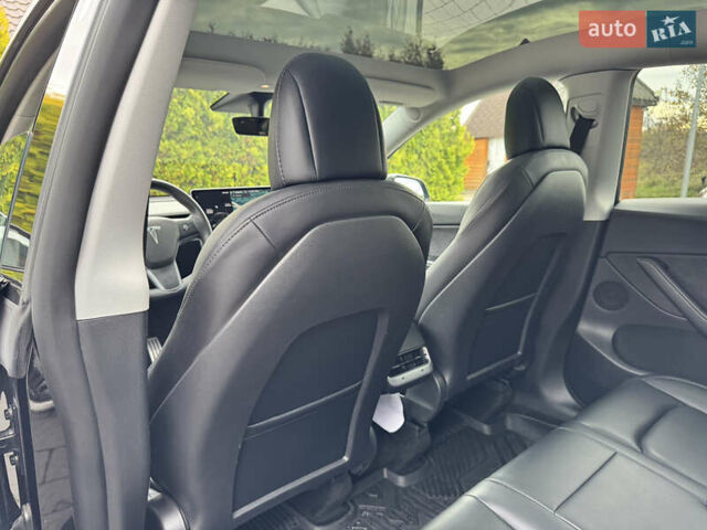 Чорний Тесла Model Y, об'ємом двигуна 0 л та пробігом 62 тис. км за 24999 $, фото 53 на Automoto.ua