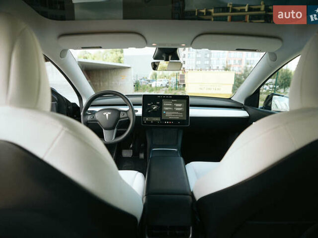 Черный Тесла Model Y, объемом двигателя 0 л и пробегом 44 тыс. км за 31499 $, фото 31 на Automoto.ua