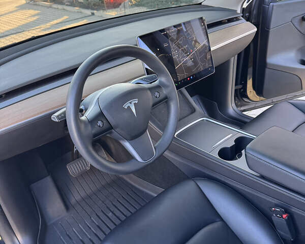Черный Тесла Model Y, объемом двигателя 0 л и пробегом 54 тыс. км за 25900 $, фото 22 на Automoto.ua