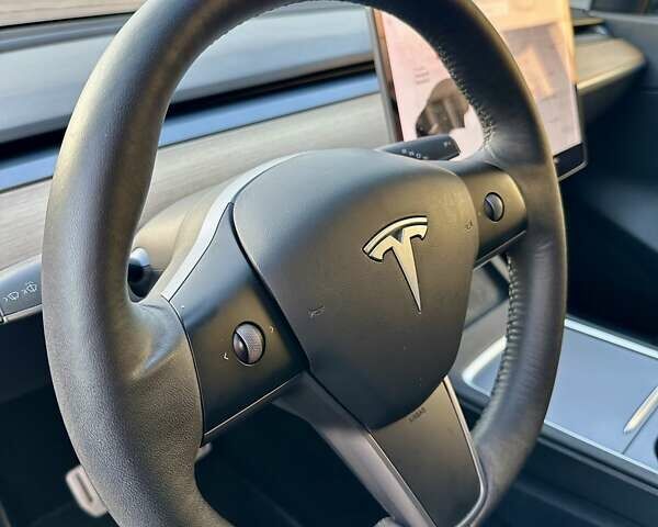Чорний Тесла Model Y, об'ємом двигуна 0 л та пробігом 141 тис. км за 24900 $, фото 14 на Automoto.ua