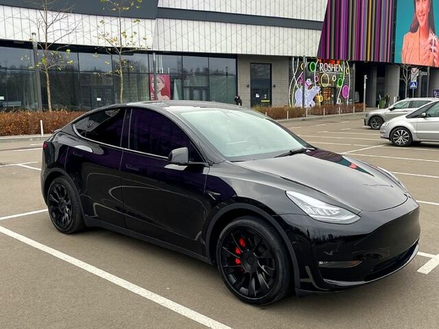 Черный Тесла Model Y, объемом двигателя 0 л и пробегом 52 тыс. км за 29988 $, фото 4 на Automoto.ua