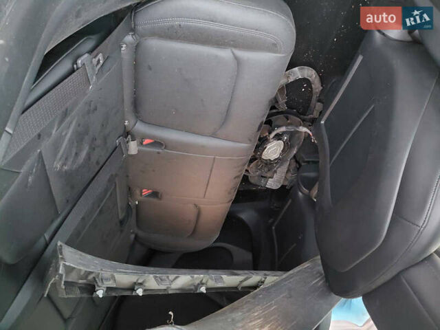 Черный Тесла Model Y, объемом двигателя 0 л и пробегом 50 тыс. км за 17999 $, фото 10 на Automoto.ua