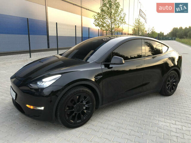 Черный Тесла Model Y, объемом двигателя 0 л и пробегом 63 тыс. км за 27500 $, фото 1 на Automoto.ua