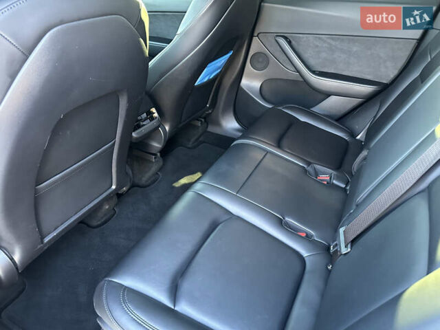Черный Тесла Model Y, объемом двигателя 0 л и пробегом 60 тыс. км за 22999 $, фото 22 на Automoto.ua