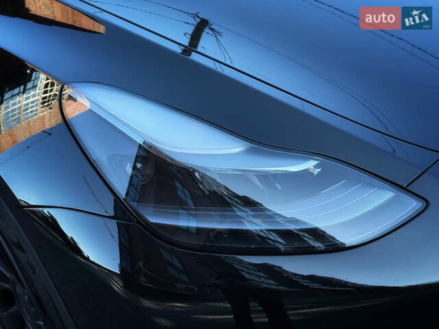 Черный Тесла Model Y, объемом двигателя 0 л и пробегом 68 тыс. км за 28500 $, фото 139 на Automoto.ua