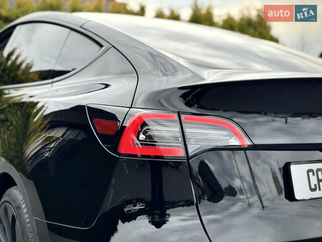 Чорний Тесла Model Y, об'ємом двигуна 0 л та пробігом 62 тис. км за 24999 $, фото 23 на Automoto.ua