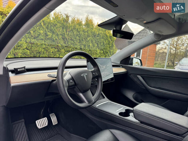 Чорний Тесла Model Y, об'ємом двигуна 0 л та пробігом 62 тис. км за 24999 $, фото 57 на Automoto.ua