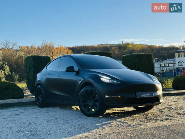 Черный Тесла Model Y, объемом двигателя 0 л и пробегом 60 тыс. км за 22999 $, фото 1 на Automoto.ua