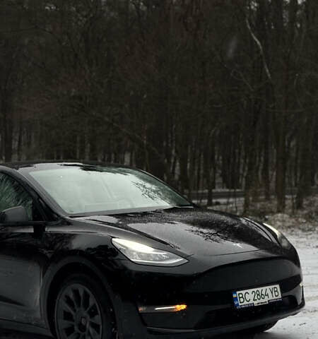 Черный Тесла Model Y, объемом двигателя 0 л и пробегом 44 тыс. км за 31499 $, фото 2 на Automoto.ua
