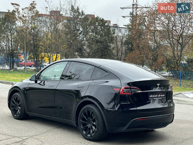Черный Тесла Model Y, объемом двигателя 0 л и пробегом 5 тыс. км за 24999 $, фото 3 на Automoto.ua