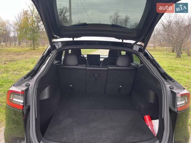 Черный Тесла Model Y, объемом двигателя 0 л и пробегом 85 тыс. км за 23500 $, фото 11 на Automoto.ua