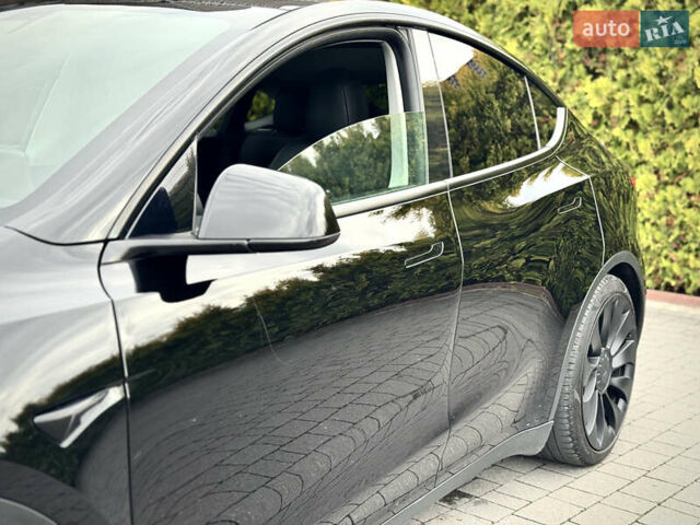 Чорний Тесла Model Y, об'ємом двигуна 0 л та пробігом 62 тис. км за 24999 $, фото 31 на Automoto.ua