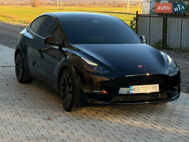 Черный Тесла Model Y, объемом двигателя 0 л и пробегом 60 тыс. км за 27500 $, фото 2 на Automoto.ua