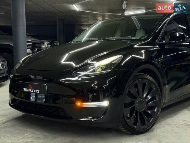 Черный Тесла Model Y, объемом двигателя 0 л и пробегом 70 тыс. км за 26900 $, фото 8 на Automoto.ua