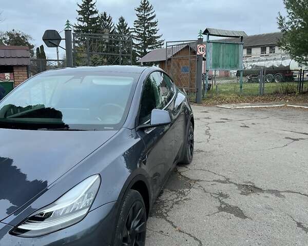 Черный Тесла Model Y, объемом двигателя 0 л и пробегом 66 тыс. км за 24950 $, фото 2 на Automoto.ua