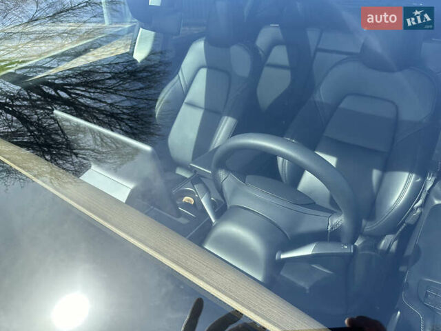 Черный Тесла Model Y, объемом двигателя 0 л и пробегом 27 тыс. км за 29999 $, фото 4 на Automoto.ua