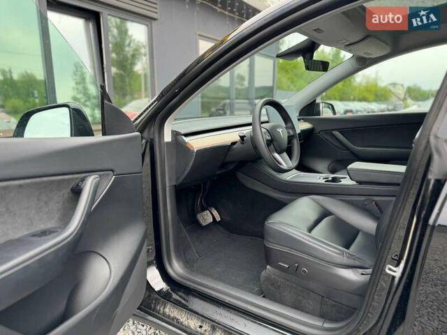 Черный Тесла Model Y, объемом двигателя 0 л и пробегом 63 тыс. км за 22500 $, фото 8 на Automoto.ua