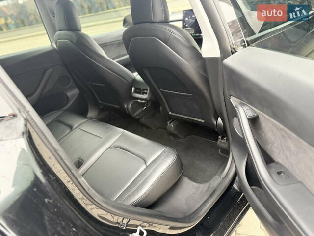 Черный Тесла Model Y, объемом двигателя 0 л и пробегом 55 тыс. км за 26300 $, фото 14 на Automoto.ua