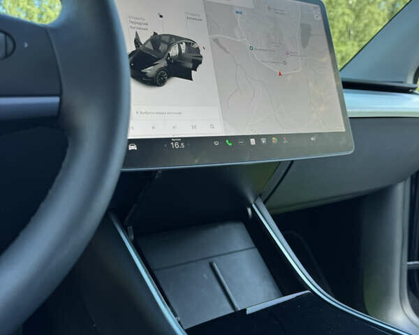 Черный Тесла Model Y, объемом двигателя 0 л и пробегом 113 тыс. км за 22222 $, фото 18 на Automoto.ua
