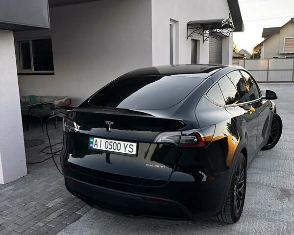 Черный Тесла Model Y, объемом двигателя 0 л и пробегом 72 тыс. км за 27200 $, фото 1 на Automoto.ua