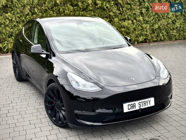 Чорний Тесла Model Y, об'ємом двигуна 0 л та пробігом 62 тис. км за 24999 $, фото 28 на Automoto.ua
