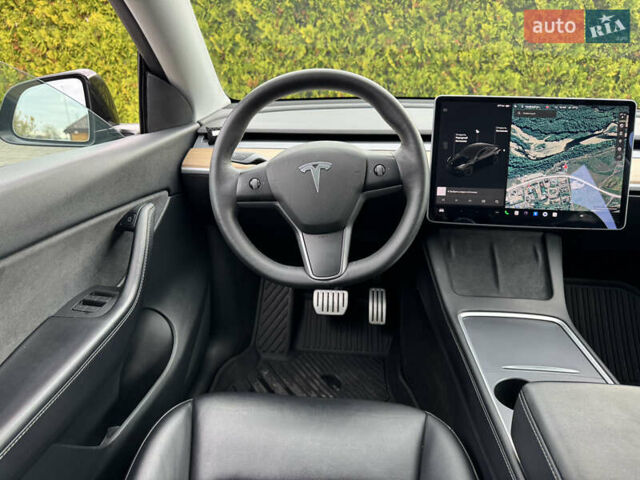 Чорний Тесла Model Y, об'ємом двигуна 0 л та пробігом 62 тис. км за 24999 $, фото 43 на Automoto.ua