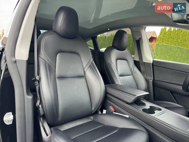 Чорний Тесла Model Y, об'ємом двигуна 0 л та пробігом 62 тис. км за 24999 $, фото 35 на Automoto.ua