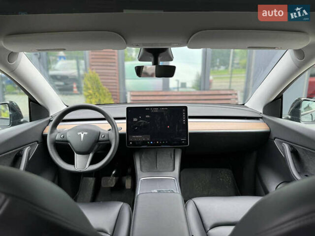 Черный Тесла Model Y, объемом двигателя 0 л и пробегом 63 тыс. км за 22500 $, фото 6 на Automoto.ua