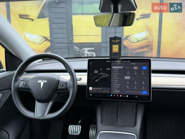 Чорний Тесла Model Y, об'ємом двигуна 0 л та пробігом 62 тис. км за 24999 $, фото 41 на Automoto.ua