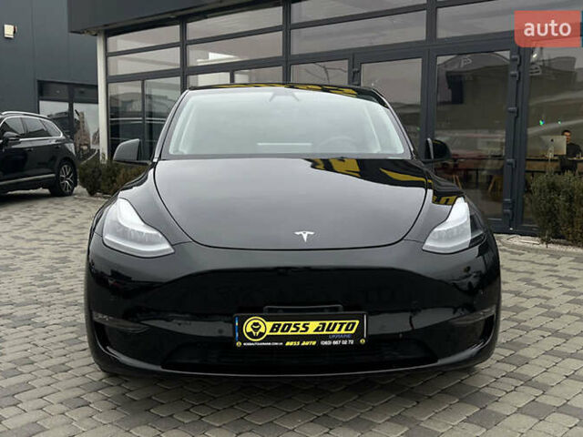 Черный Тесла Model Y, объемом двигателя 0 л и пробегом 10 тыс. км за 29400 $, фото 1 на Automoto.ua