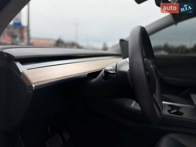 Черный Тесла Model Y, объемом двигателя 0 л и пробегом 55 тыс. км за 26300 $, фото 10 на Automoto.ua