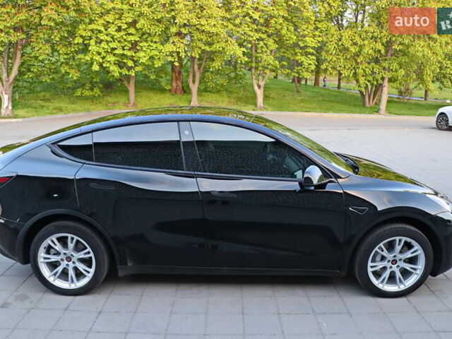 Черный Тесла Model Y, объемом двигателя 0 л и пробегом 60 тыс. км за 23555 $, фото 8 на Automoto.ua