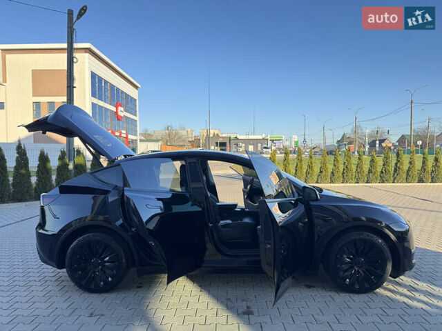 Черный Тесла Model Y, объемом двигателя 0 л и пробегом 54 тыс. км за 25900 $, фото 19 на Automoto.ua