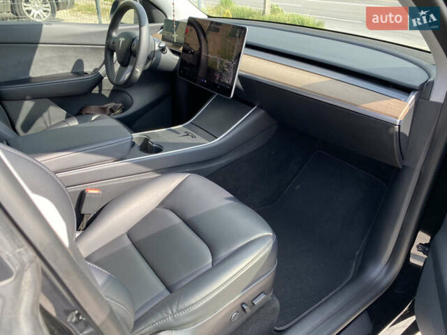 Черный Тесла Model Y, объемом двигателя 0 л и пробегом 45 тыс. км за 21600 $, фото 15 на Automoto.ua