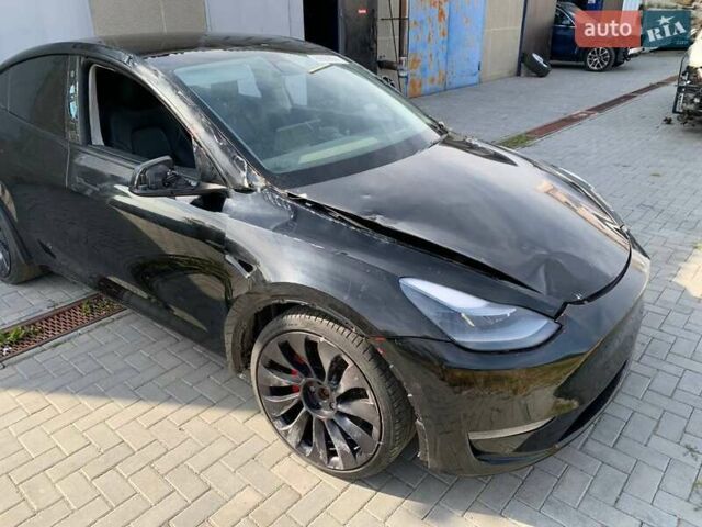 Черный Тесла Model Y, объемом двигателя 0 л и пробегом 41 тыс. км за 13500 $, фото 5 на Automoto.ua