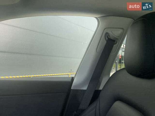 Чорний Тесла Model Y, об'ємом двигуна 0 л та пробігом 43 тис. км за 28300 $, фото 15 на Automoto.ua