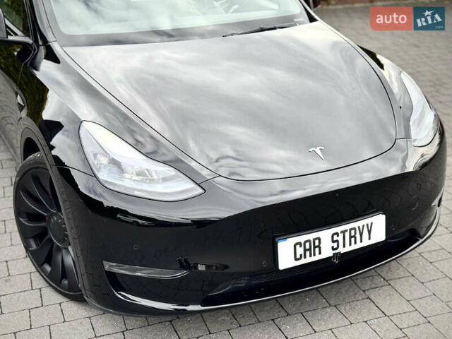 Чорний Тесла Model Y, об'ємом двигуна 0 л та пробігом 62 тис. км за 24999 $, фото 29 на Automoto.ua