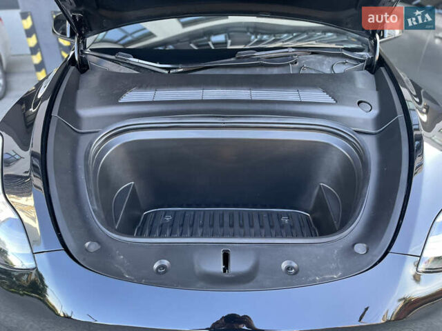Черный Тесла Model Y, объемом двигателя 0 л и пробегом 77 тыс. км за 22700 $, фото 17 на Automoto.ua