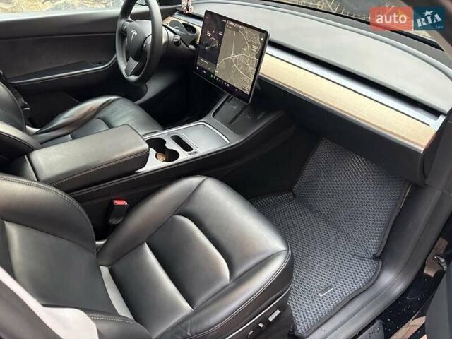 Чорний Тесла Model Y, об'ємом двигуна 0 л та пробігом 70 тис. км за 27000 $, фото 7 на Automoto.ua