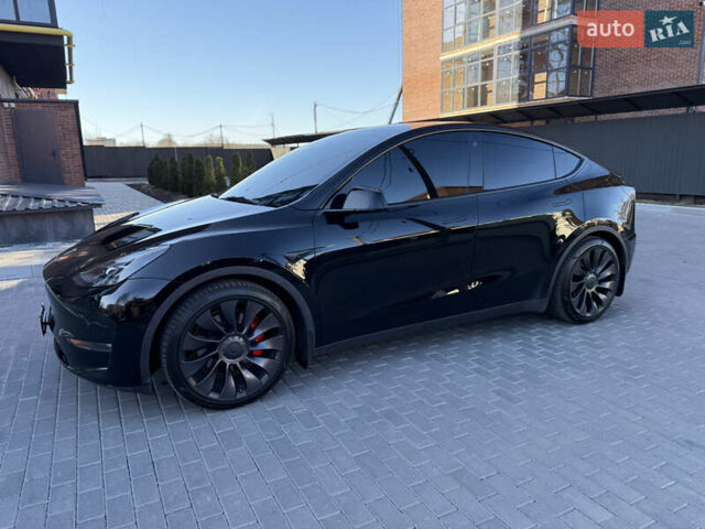 Черный Тесла Model Y, объемом двигателя 0 л и пробегом 68 тыс. км за 28500 $, фото 15 на Automoto.ua