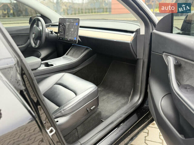 Черный Тесла Model Y, объемом двигателя 0 л и пробегом 55 тыс. км за 26300 $, фото 13 на Automoto.ua