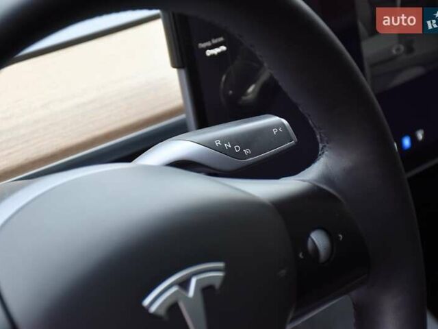 Черный Тесла Model Y, объемом двигателя 0 л и пробегом 73 тыс. км за 25950 $, фото 40 на Automoto.ua