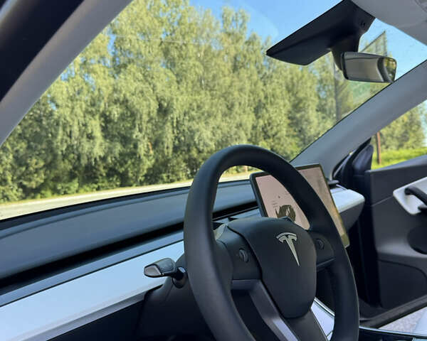 Черный Тесла Model Y, объемом двигателя 0 л и пробегом 113 тыс. км за 22222 $, фото 16 на Automoto.ua