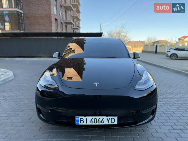 Черный Тесла Model Y, объемом двигателя 0 л и пробегом 68 тыс. км за 28500 $, фото 3 на Automoto.ua