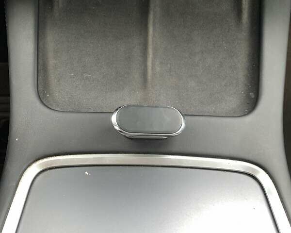 Тесла Model Y 2021 в Харькове на Automoto.ua Черный Тесла Model Y, объемом двигателя 0 л и пробегом 295 тыс. км за 18950 $, фото 2 на Automoto.ua