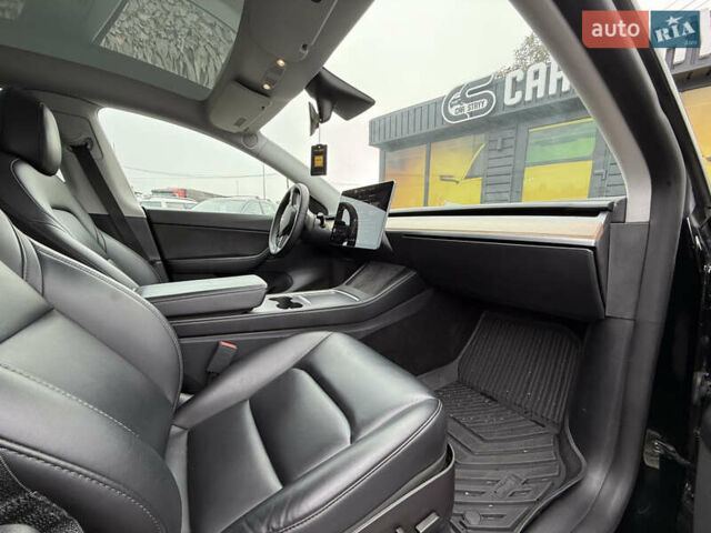Чорний Тесла Model Y, об'ємом двигуна 0 л та пробігом 62 тис. км за 24999 $, фото 36 на Automoto.ua